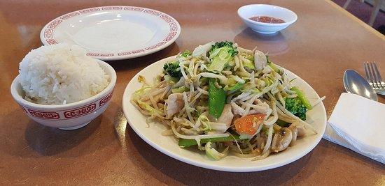 Golden Gong Chinese Restaurant